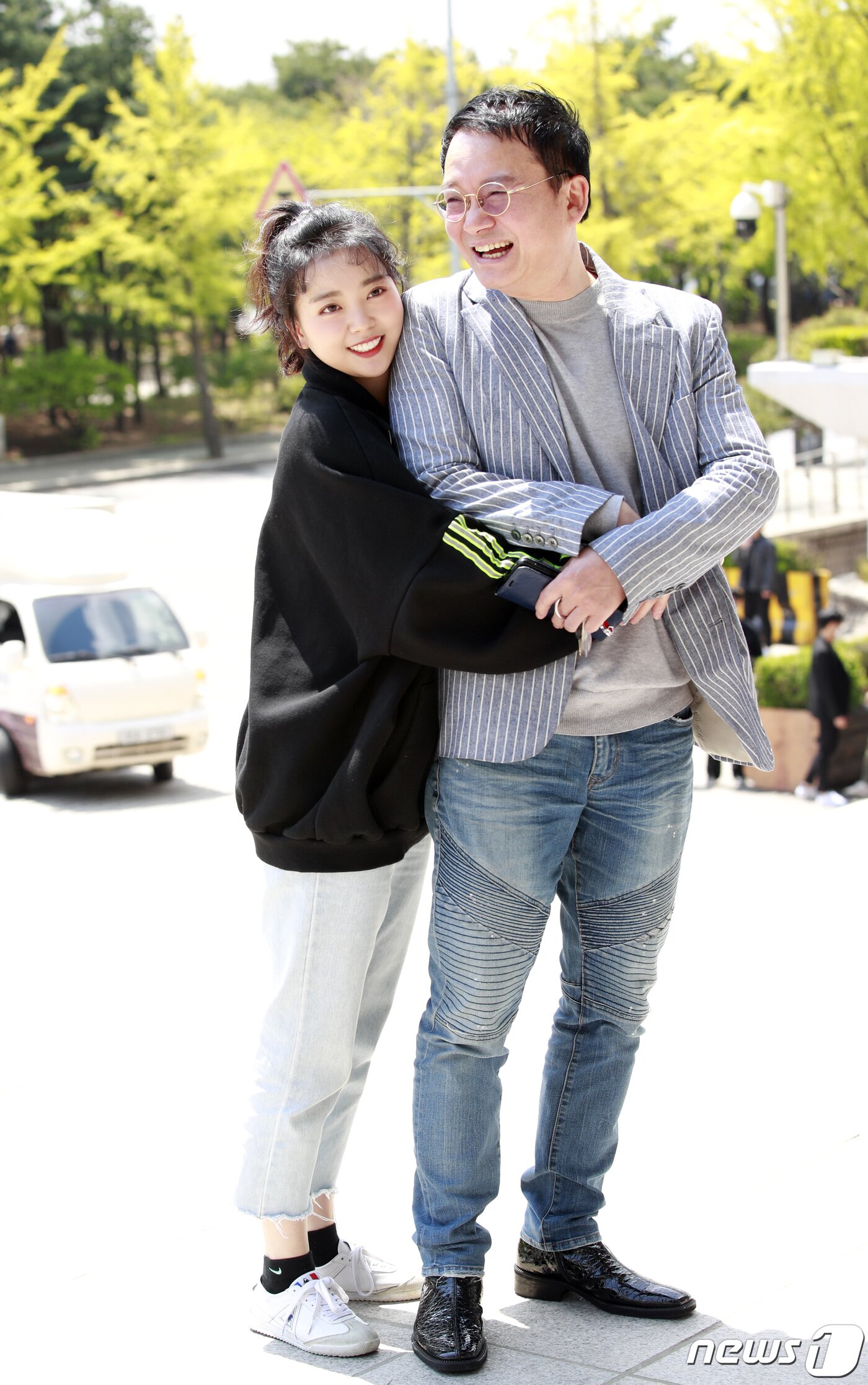 본문 이미지 - '사랑하는 아빠와 함께 촬영해 행복해요' ⓒ News1