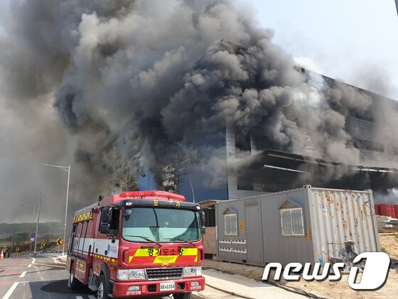 https://image.news1.kr/system/photos/2020/4/29/4174821/article.jpg/dims/optimize https://image.news1.kr/system/photos/2020/4/29/4174821/article.jpg/dims/optimize
