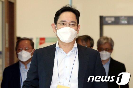 https://image.news1.kr/system/photos/2020/5/19/4200084/article.jpg/dims/optimize https://image.news1.kr/system/photos/2020/5/19/4200084/article.jpg/dims/optimize