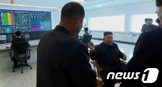 2일 오후 3시 10분 북한 조선중앙TV가 김정은 국무위원장의 순천린(인)비료공장 준공식 시찰 영상을 15분간 방송했다. 조선중앙TV 갈무리)