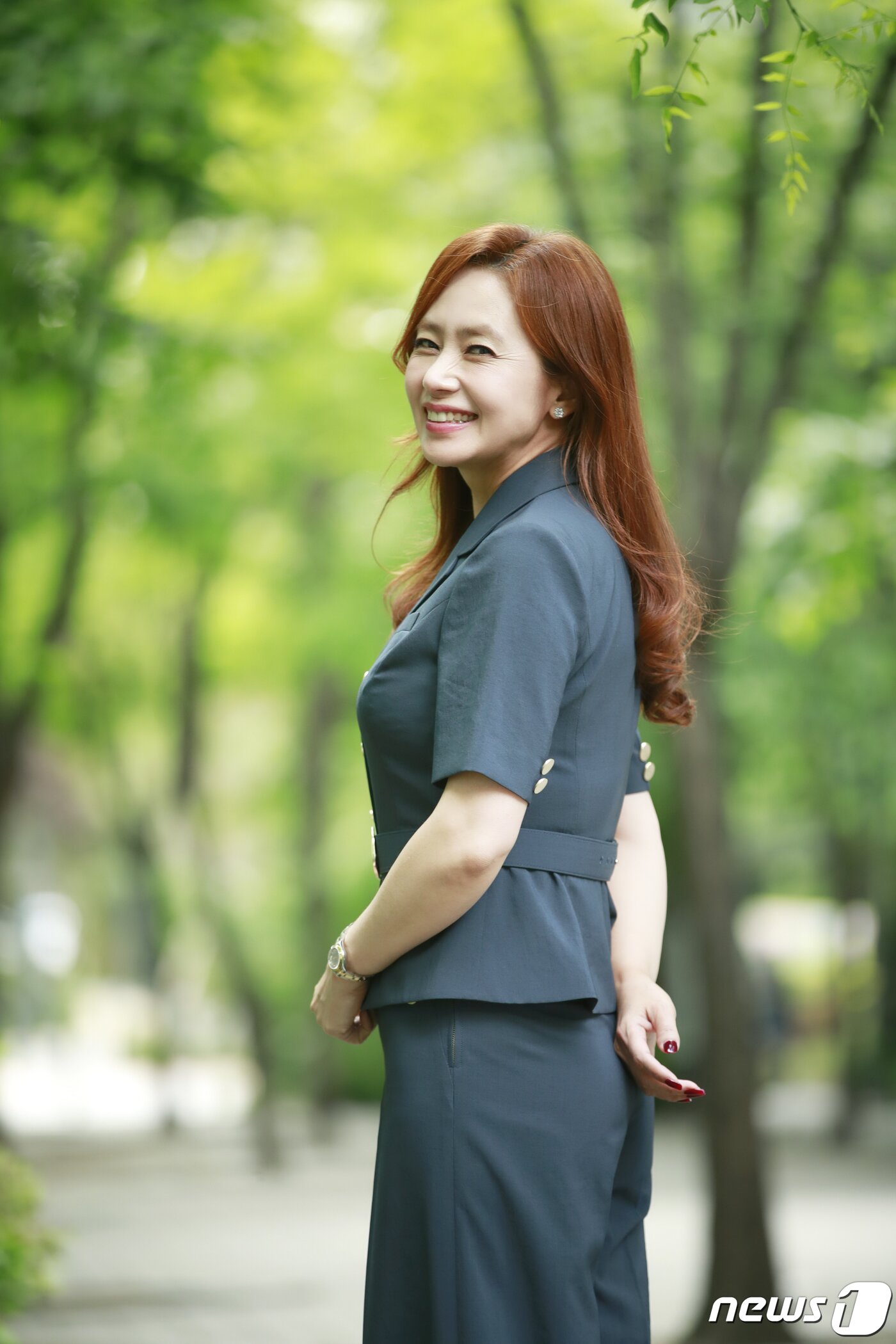 본문 이미지 - 서울 상암동 카페. '부부의 세계' 배우 김선경 인터뷰. 2020.5.20/뉴스1 ⓒ News1 권현진 기자