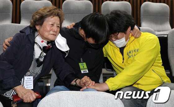 https://image.news1.kr/system/photos/2020/5/20/4203050/article.jpg/dims/optimize https://image.news1.kr/system/photos/2020/5/20/4203050/article.jpg/dims/optimize