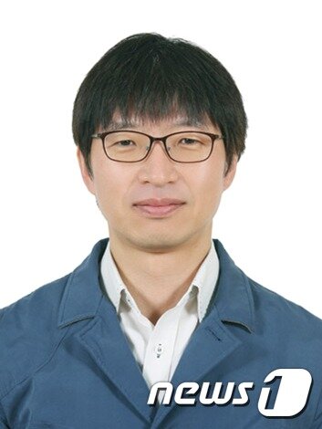 본문 이미지 - 최원식 IBS 분자 분광학 및 동력학 연구단 부연구단장ⓒ 뉴스1