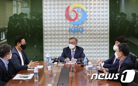 https://image.news1.kr/system/photos/2020/5/25/4209076/article.jpg/dims/optimize https://image.news1.kr/system/photos/2020/5/25/4209076/article.jpg/dims/optimize