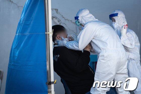 https://image.news1.kr/system/photos/2020/5/27/4212325/article.jpg/dims/optimize https://image.news1.kr/system/photos/2020/5/27/4212325/article.jpg/dims/optimize