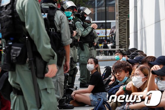https://image.news1.kr/system/photos/2020/5/28/4213649/article.jpg/dims/optimize https://image.news1.kr/system/photos/2020/5/28/4213649/article.jpg/dims/optimize