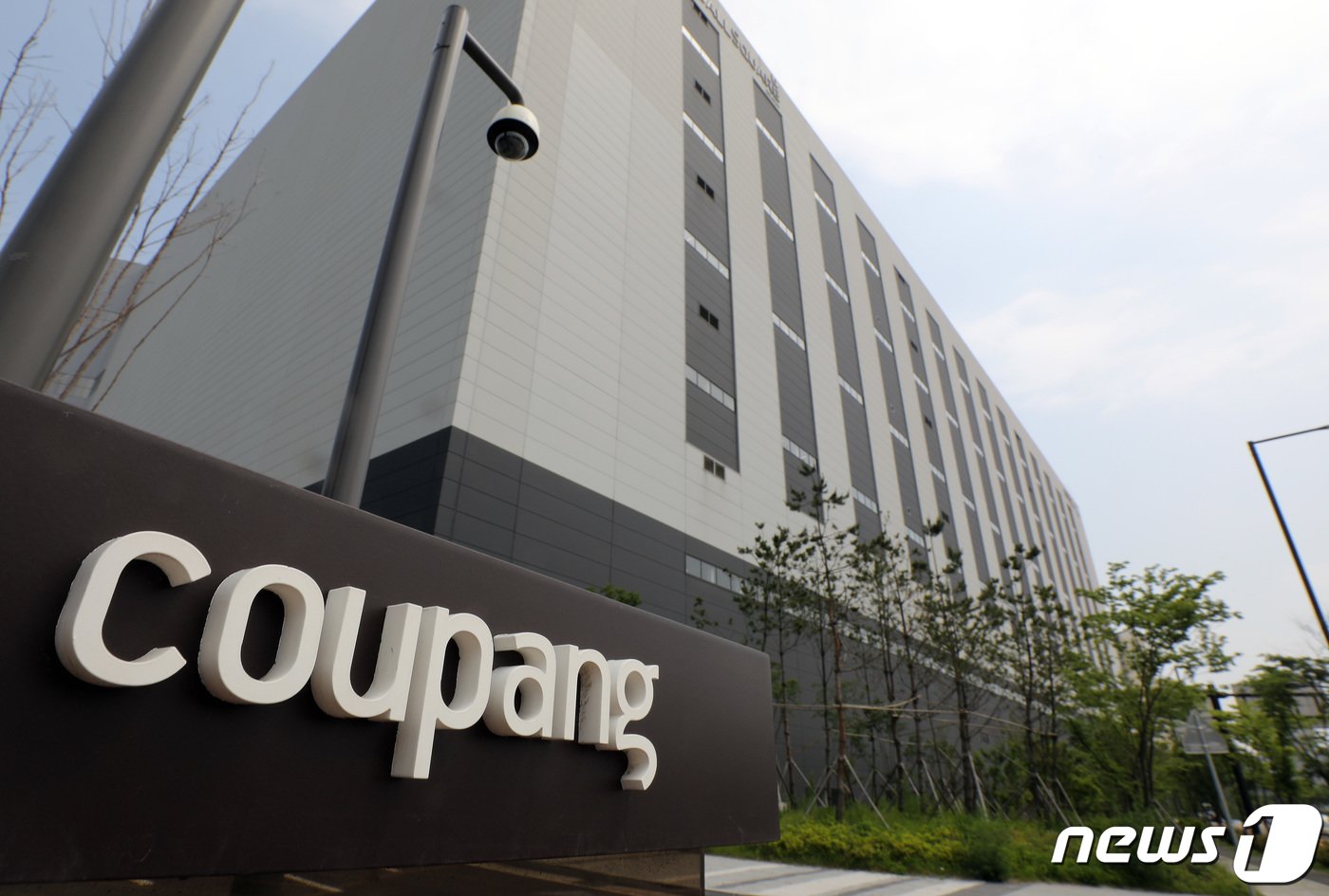 본문 이미지 - 경기도 고양시 덕양구 쿠팡 물류센터의 모습. 2020.5.28/뉴스1 ⓒ News1 이재명 기자