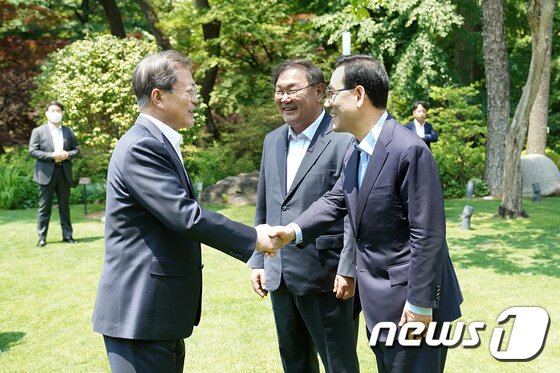 https://image.news1.kr/system/photos/2020/5/28/4214987/article.jpg/dims/optimize https://image.news1.kr/system/photos/2020/5/28/4214987/article.jpg/dims/optimize