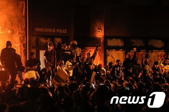 https://image.news1.kr/system/photos/2020/5/29/4216559/article.jpg/dims/optimize https://image.news1.kr/system/photos/2020/5/29/4216559/article.jpg/dims/optimize