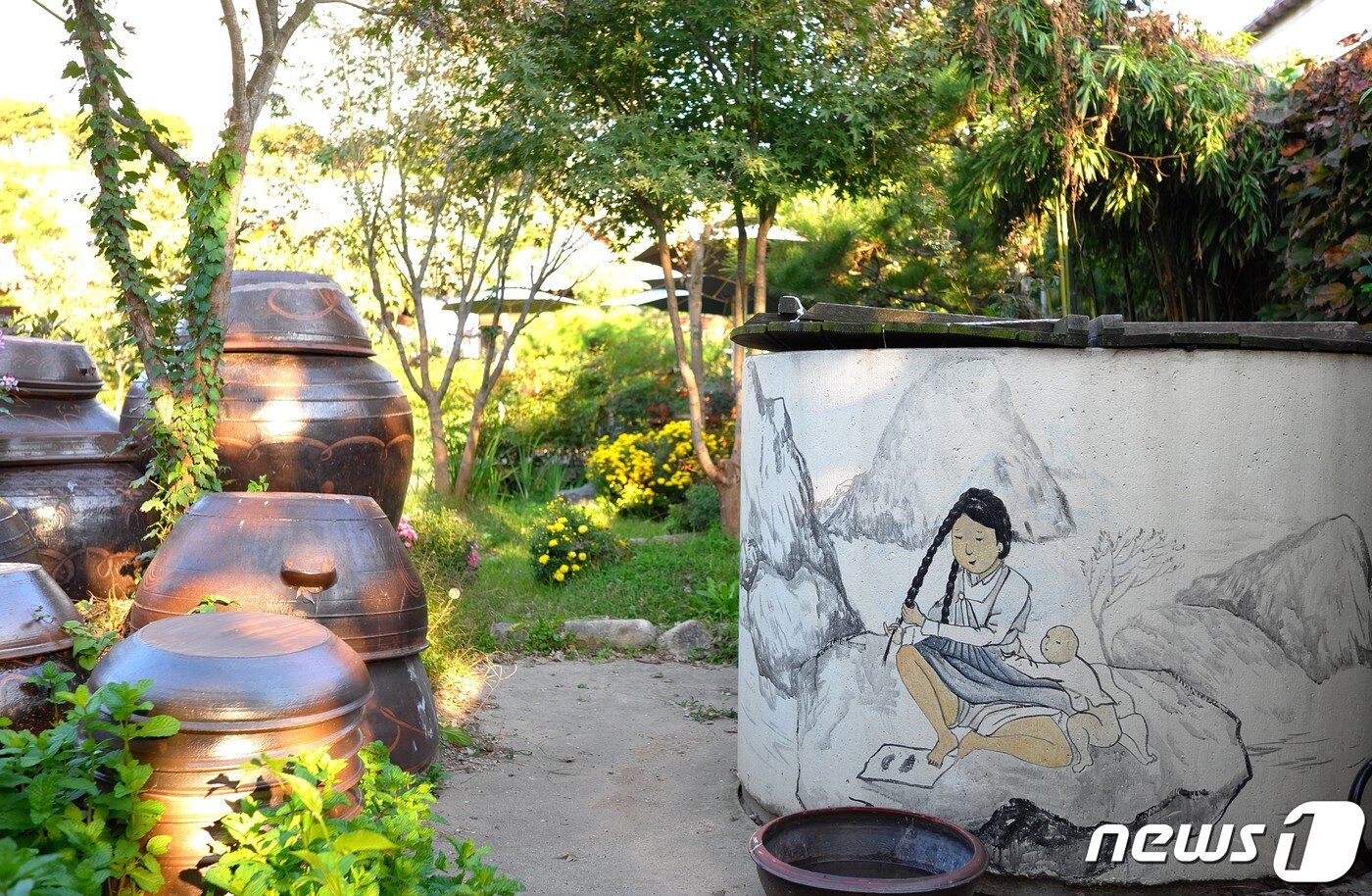 본문 이미지 - 전주 한옥마을 골목길 투어 - 동락원 우물. /뉴스1