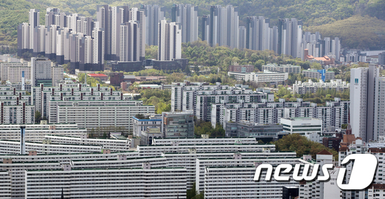 서울시내 아파트 단지 모습. (뉴스1DB) 2020.5.31/뉴스