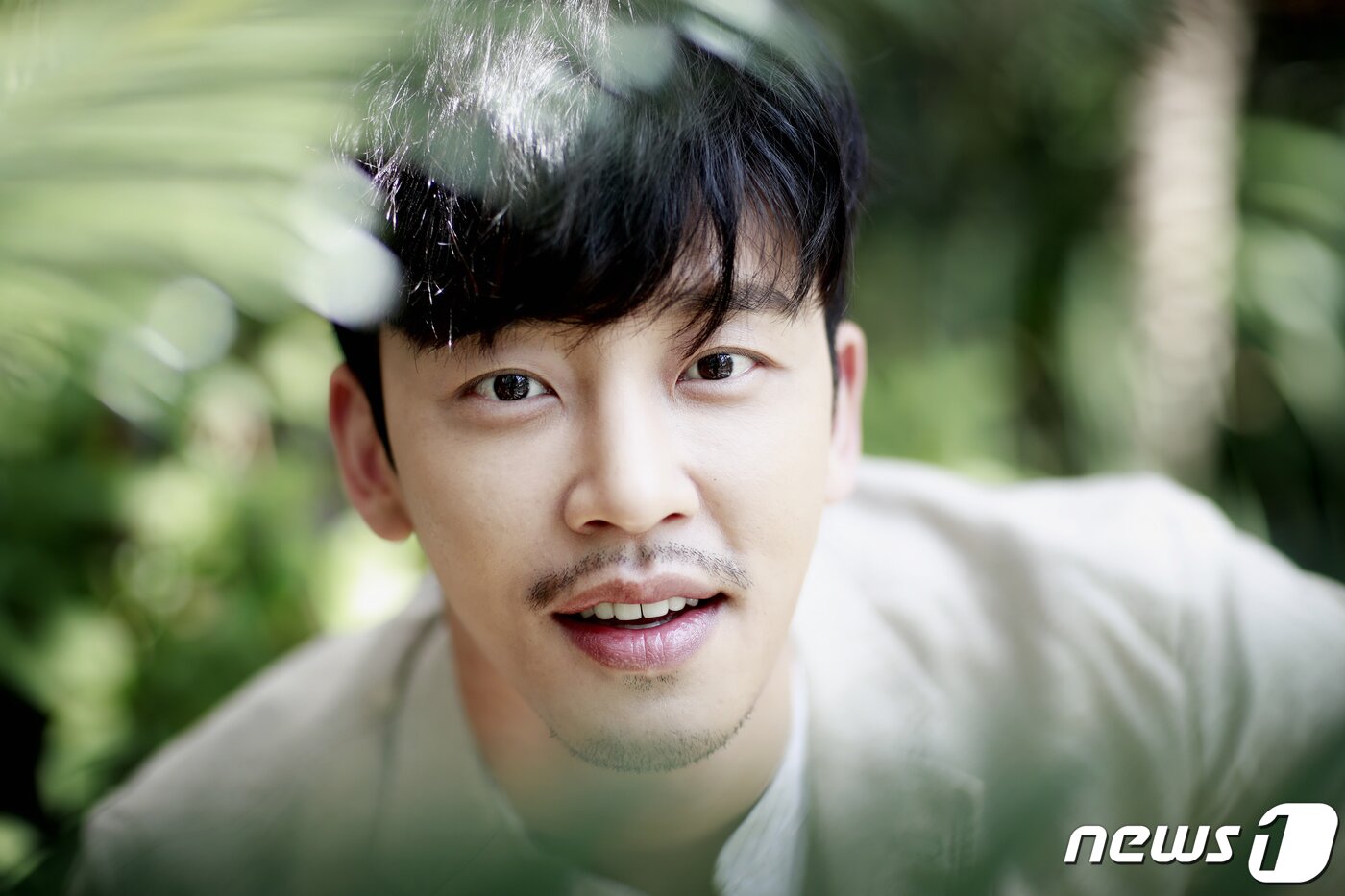 본문 이미지 - 서울 종로 뉴스1 본사. KBS 1TV 드라마 '꽃길만 걸어요' 배우 설정환 인터뷰. 2020.5.7/뉴스1 ⓒ News1 권현진 기자