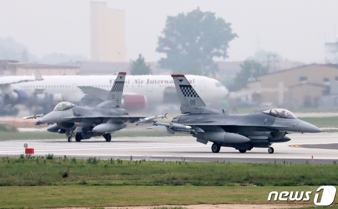 경기도 평택 소재 오산공군기지의 F-16 전투기. 2020.6.18/뉴스1 ⓒ News1 조태형 기자