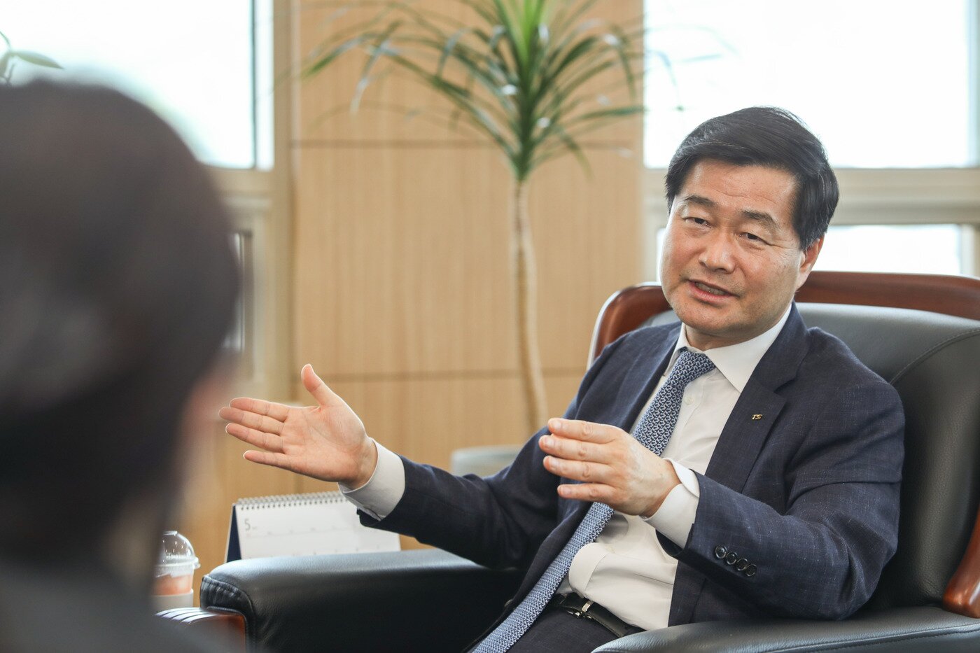 본문 이미지 - 권병윤 한국교통안전공단 이사장이 뉴스1과의 인터뷰에서 답하고 있다. /뉴스1