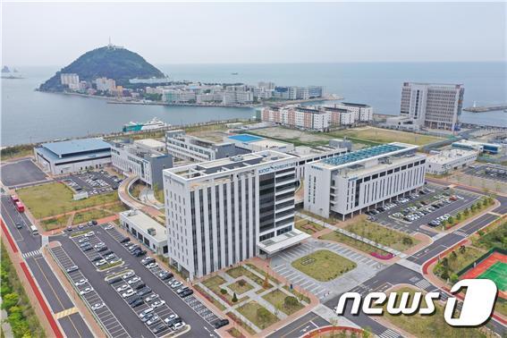 본문 이미지 - 부산 영도구에 있는 한국해양과학기술원 전경ⓒ 뉴스1