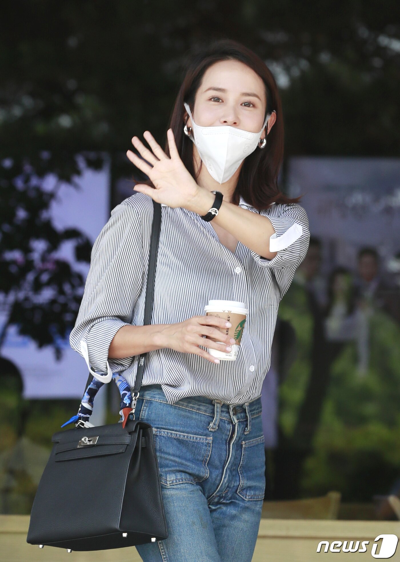 본문 이미지 - '우아한 인사' ⓒ News1