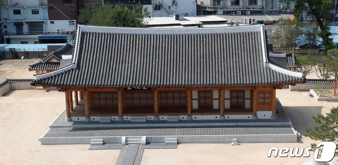 본문 이미지 - 전라감사 집무실인 선화당이 복원된 모습. /뉴스1 ⓒ News1 김춘상 기자