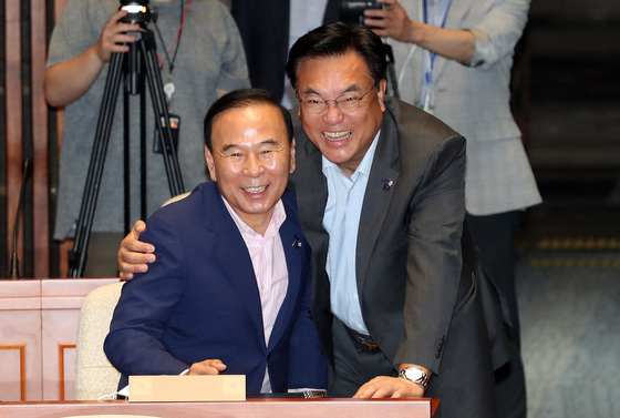 서정욱 "장동혁, 4일 정진석 배제 결론…鄭 사돈 박덕흠, 자진철회 설득끝에"