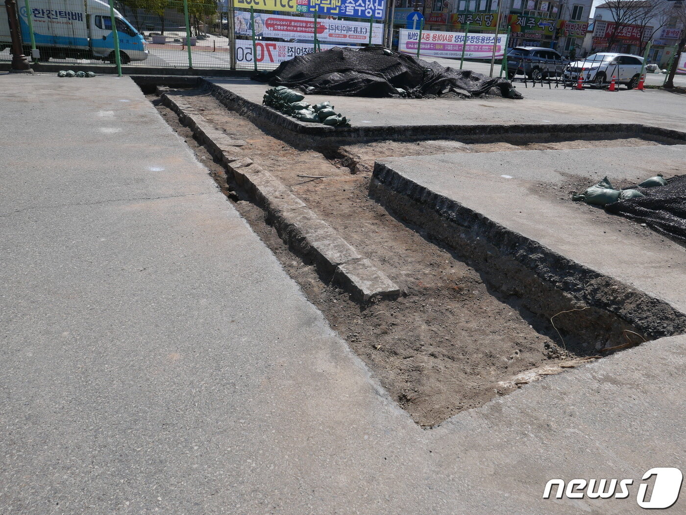 본문 이미지 - 옛 목포세관 유구.(목포시 제공)2020.6.25/뉴스1 ⓒ News1 김영선 기자