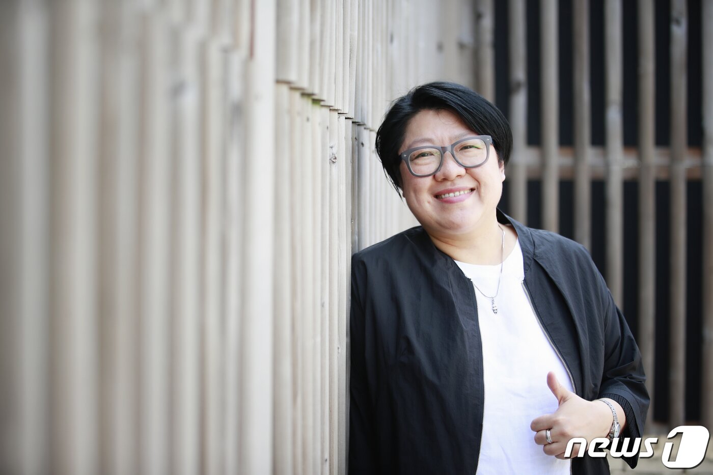 본문 이미지 - 서울 삼청동 카페, 영화 '프랑스 여자' 김희정 감독 인터뷰. 2020.6.3/뉴스1 ⓒ News1 권현진 기자