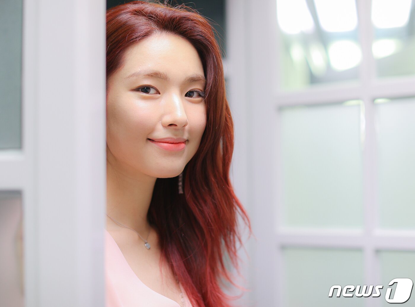 본문 이미지 - KBS2TV '영혼수선공'에서 열연 중인 배우 하영이 30일 뉴스1과의 인터뷰를 앞두고 포즈를 취하고 있다. 2020.6.30/뉴스1 ⓒ News1 김진환 기자