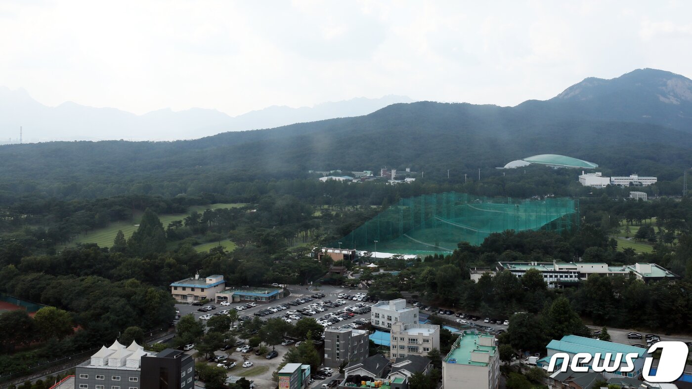 본문 이미지 -  지난달 16일 서울 노원구 태릉골프장의 모습 2020.7.16/뉴스1 ⓒ News1 황기선 기자