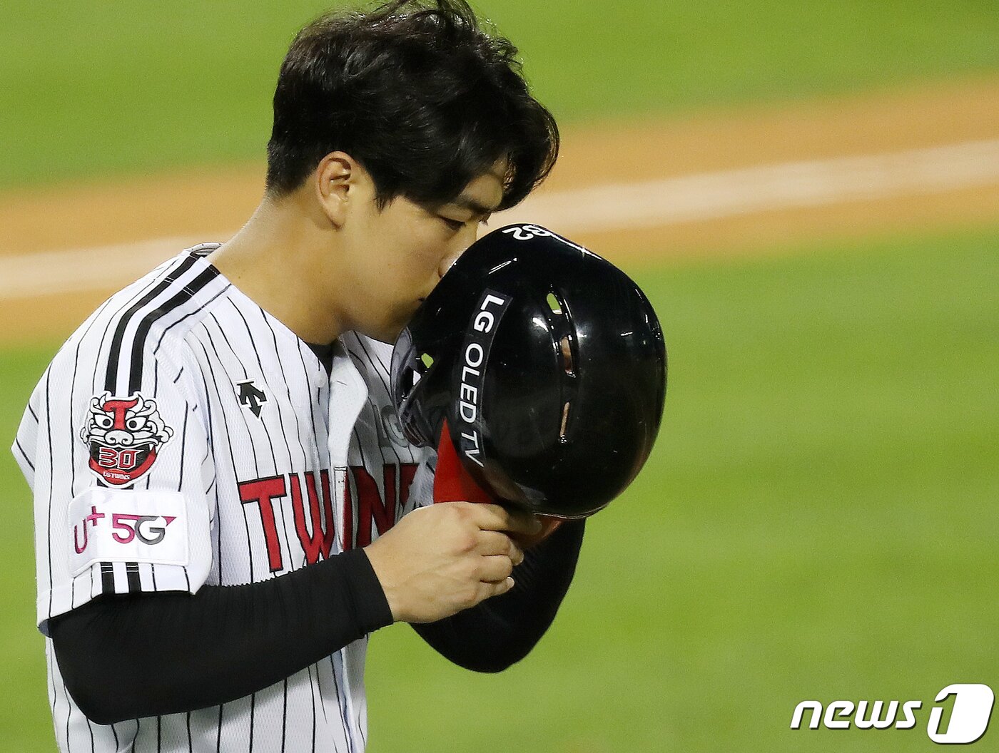 본문 이미지 - LG 이천웅.2020.7.17/뉴스1 ⓒ News1 김진환 기자