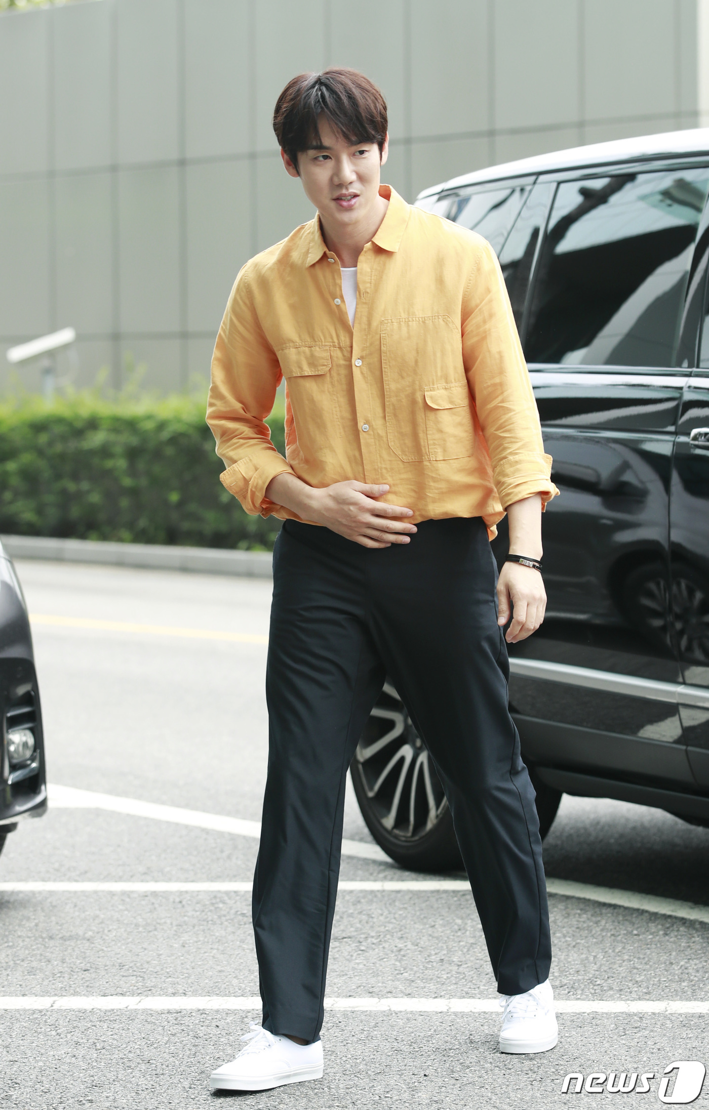 (서울=뉴스1) 권현진 기자 = 배우 유연석이 30일 서울 마포구 상암동 MBC사옥에서 열리는 MBC FM4U `정오의 희망곡 김신영입니다` 라디오 출연을 위해 참석하고 있다. 2 …