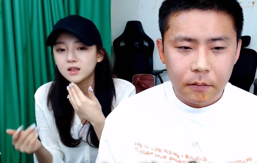 본문 이미지 - BJ 철구 유튜브 화면 갈무리 ⓒ 뉴스1