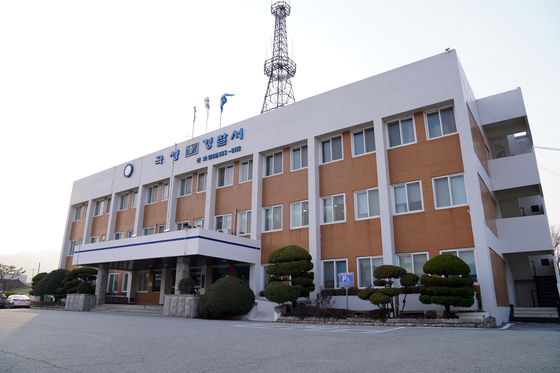 곡성 기차마을 폐기차 취재하던 기자 폭행한 50대 입건