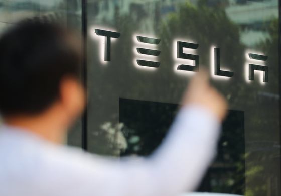 테슬라 3월 한국 판매 330% 폭증…왜?