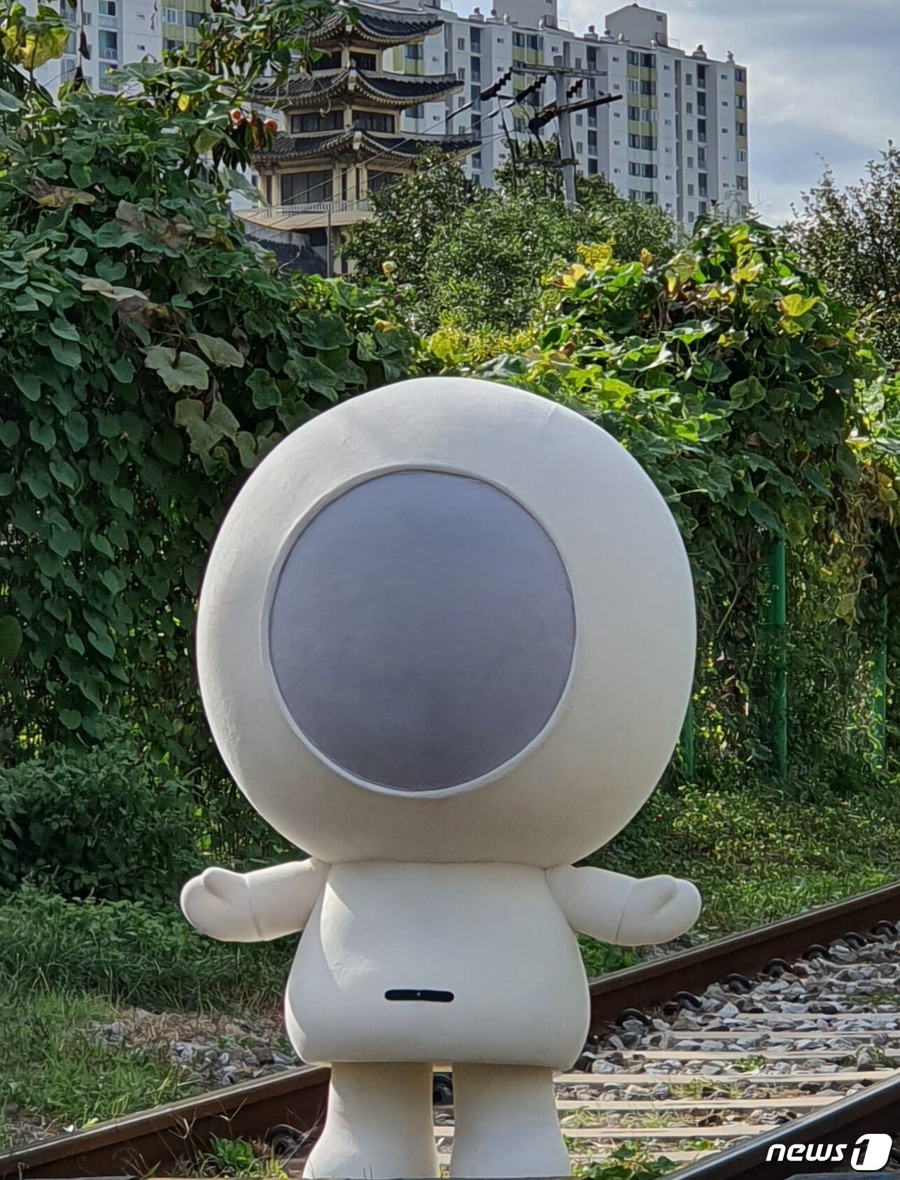 본문 이미지 - 그렇다. 홀맨은 입이 없었다. 2020.09.24./뉴스1 ⓒ News1 김정현 기자