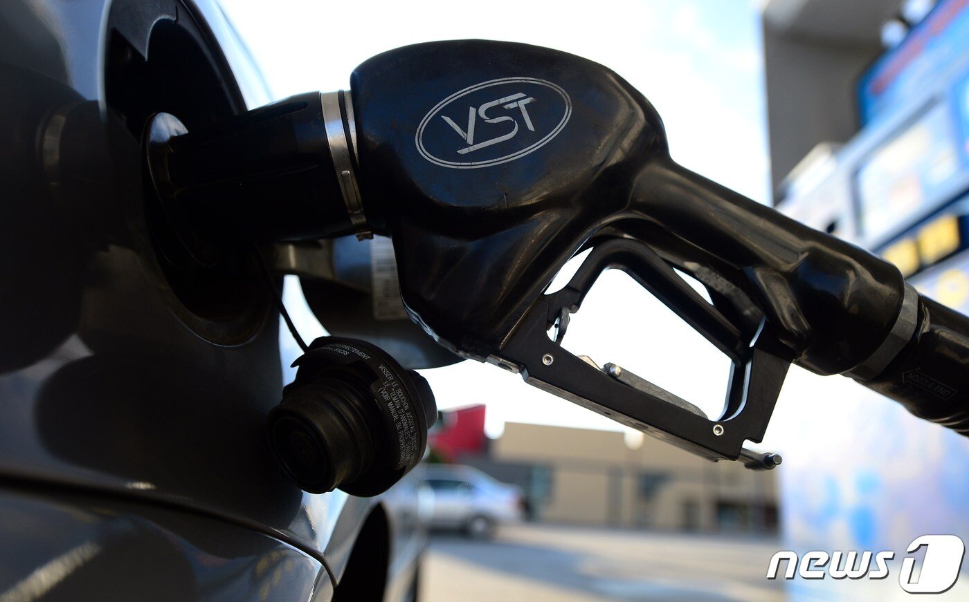 본문 이미지 - 캘리포니아의 한 주유소 /AFP=뉴스1