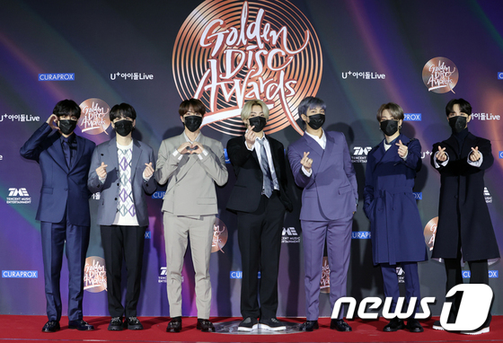 [골든디스크] BTS won the Popularity Award…  V’s surprise 2 poems