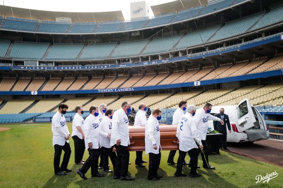 ‘Korean Express’ Park Chan-ho attends a memorial ceremony for the late LA Dodgers director La Soda