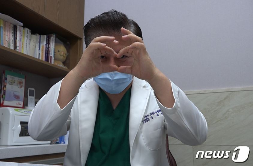 본문 이미지 - 태능동물병원 김재영 원장 사진 ⓒ 뉴스1