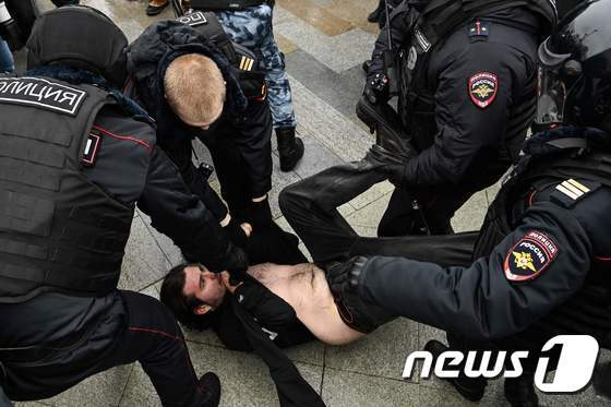 러 ‘나발니 석방’ 시위 전국 확산…120개 도시 11만명 참가