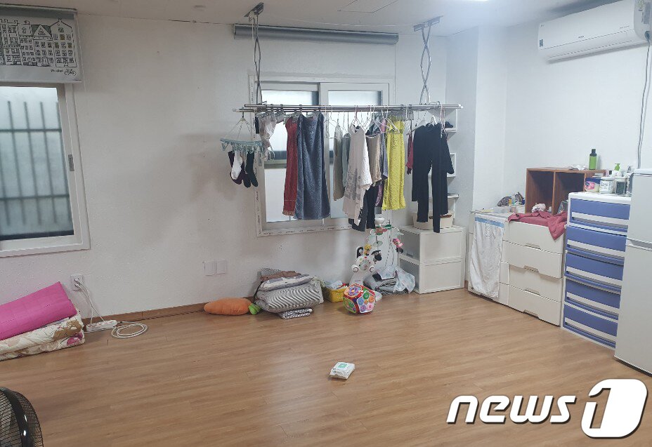 본문 이미지 - 대전 중구 대흥동에 위치한 비인가 기숙형 IEM국제학교에서 학생과 교직원 등 127명이 신종 코로나바이러스 감염증(코로나19) 확진 판정을 받았다. 사진은 25일 IEM국제학교 내부 모습. (대전시 제공) 2021.1.25/뉴스1 ⓒ News1 김기태 기자