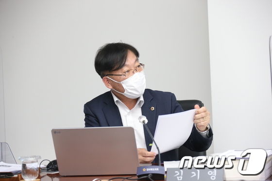 농지법 위반' 김기영 도의원 더불어민주당 '탈당계' 제출(종합) - 뉴스1