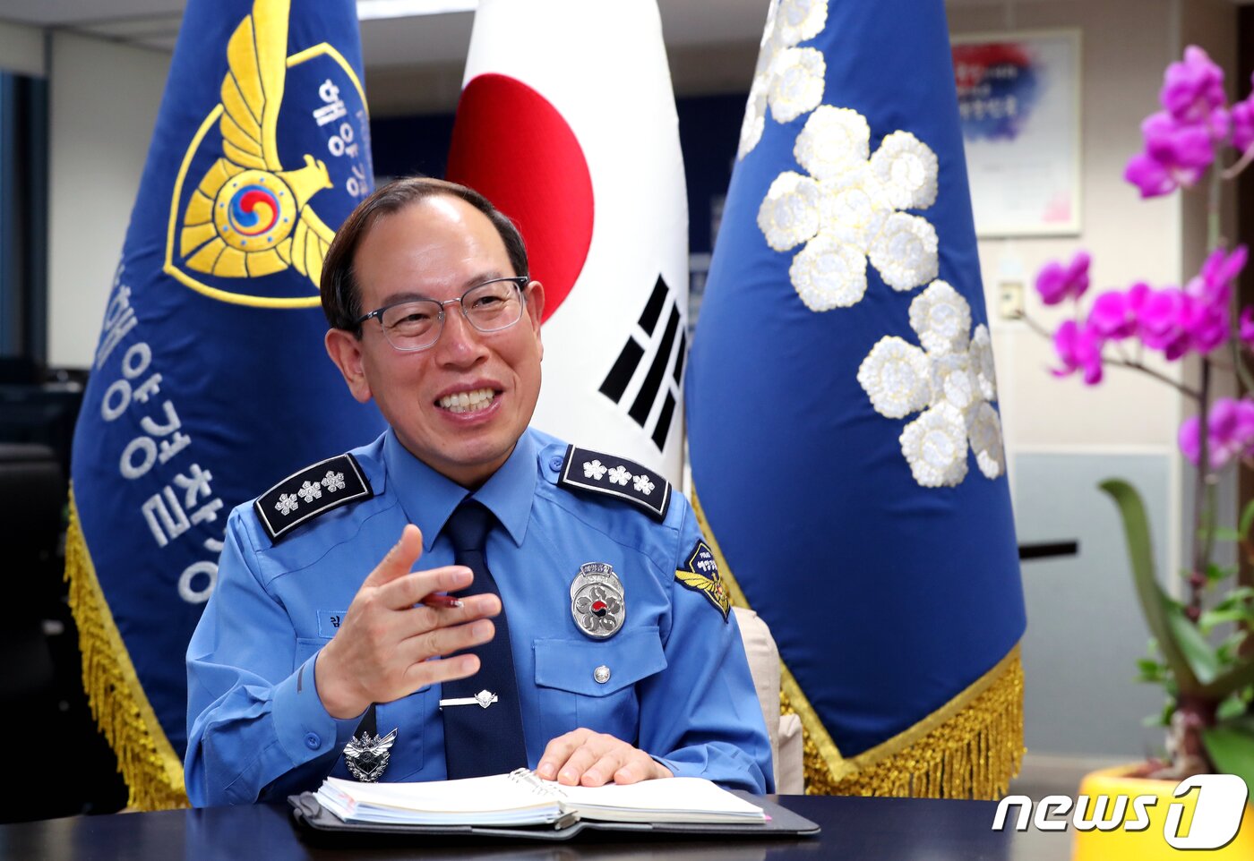 본문 이미지 - 김병로 중부지방해양경찰청장이 28일 인천시 연수구 중부지방해양경찰청에서 뉴스1과 인터뷰를 하고 있다.2021.1.28/뉴스1 ⓒ News1 정진욱 기자