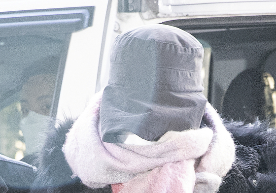 '마약 투약 혐의' 남양유업 3세 황하나, 해외 도피 중 체포(종합)