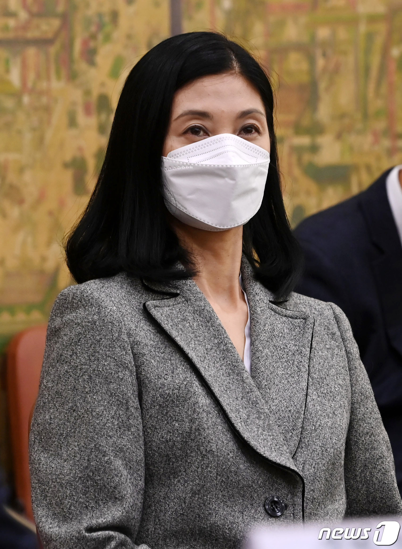 (서울=뉴스1) 구윤성 기자 = 강수진 국립발레단 단장이 19일 서울 여의도 국회에서 열린 문화체육관광위원회의 한국예술종합학교, 한국언론진흥재단 등에 대한 국정감사에서 의원들의 질 …