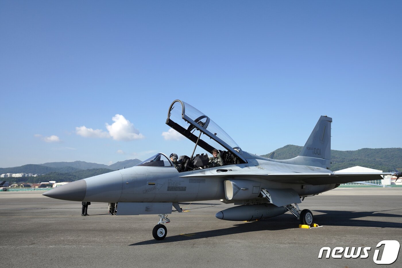 본문 이미지 - 공군 FA-50 경공격기. 2021.10.20/뉴스1 ⓒ News1 이광호 기자