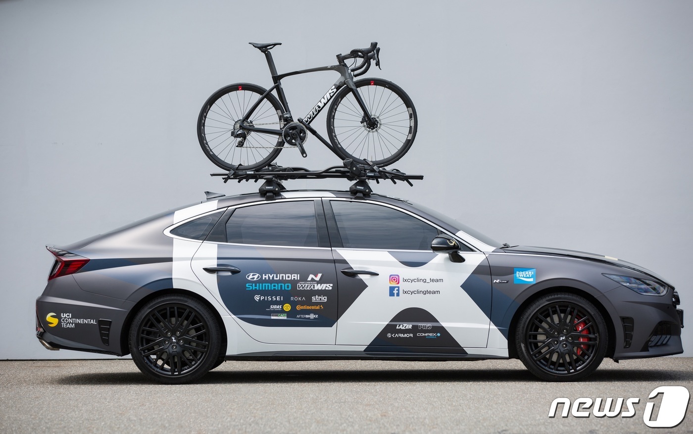 (서울=뉴스1) = 현대자동차는 고성능 브랜드 N과 국산 프리미엄 자전거 브랜드 '위아위스'와의 협업으로 탄생한 두 번째 고성능 로드바이크 '와스 G  디스크 N라인(WAWS G …