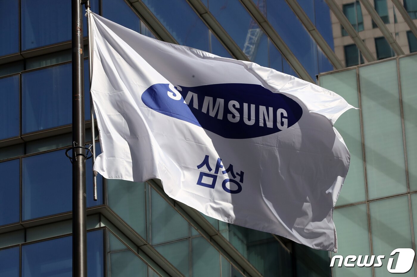 본문 이미지 - 서울 서초구 삼성전자 서초사옥. 2021.10.28/뉴스1 ⓒ News1 황기선 기자
