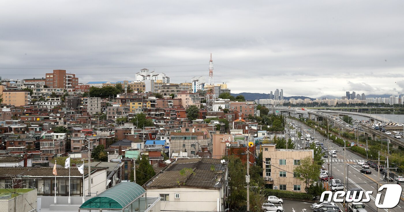 본문 이미지 - 시공사 선정을 앞둔 서울 용산구 한남5구역 일대. /뉴스1 ⓒ News1 이승배 기자
