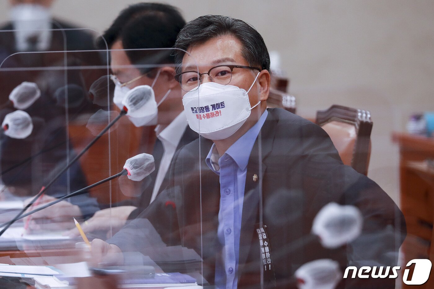 본문 이미지 - 이양수 국민의힘 의원이 지난해 서울 여의도 국회에서 열린 농림축산식품해양수산위원회의 해양수산부 국정감사에서 질의를 하고 있다. 2021.10.7/뉴스1 ⓒ News1 이동해 기자