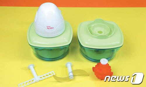 본문 이미지 - 일렉토피아 '요리퀸 마늘박피기' ⓒ 뉴스1