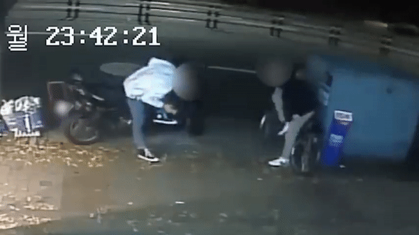 본문 이미지 - (유튜브 채널 '한문철TV' 갈무리) ⓒ 뉴스1