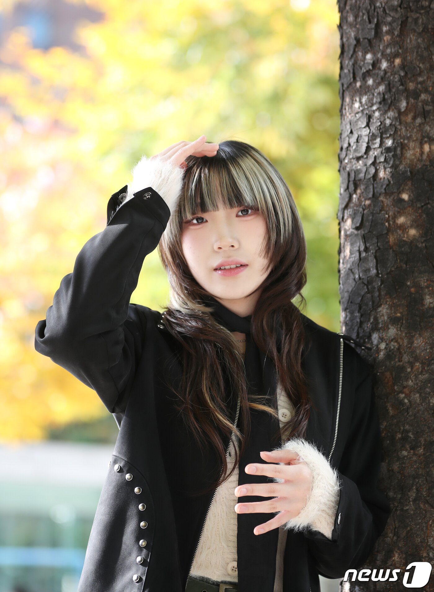 본문 이미지 - '새가수'에서 1위를 차지한 가수 류정윤이 11일 서울 종로구 뉴스1 본사에서 열린 인터뷰에 앞서 포즈를 취하고 있다. 2021.11.11/뉴스1 ⓒ News1 권현진 기자